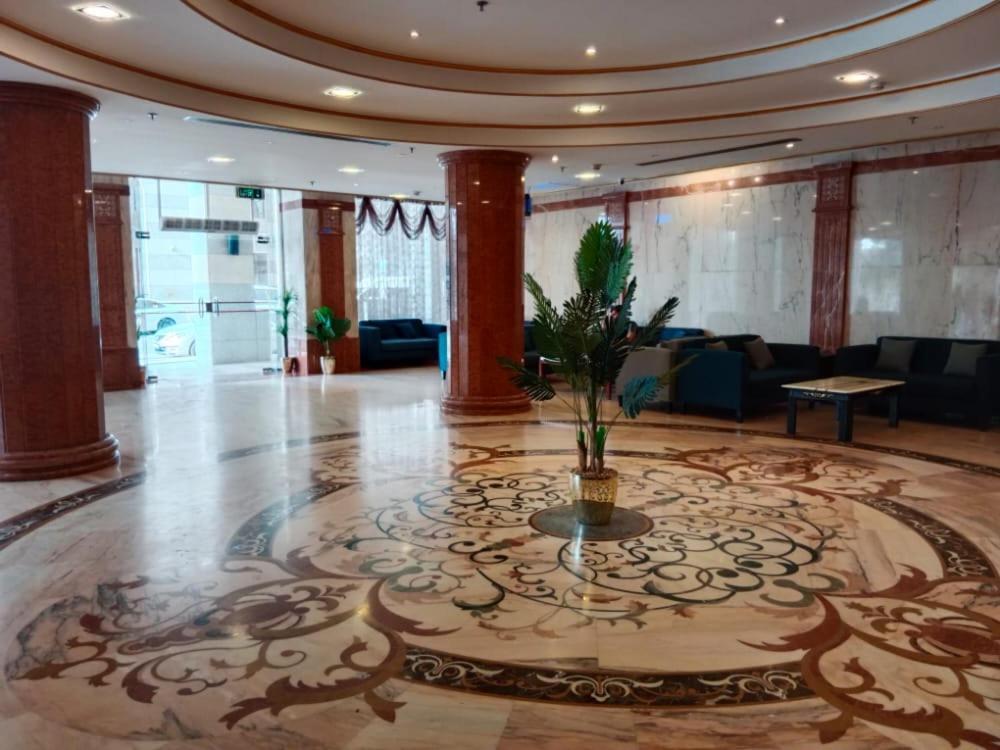 Sky View Hotel, Madinah Медина Екстериор снимка