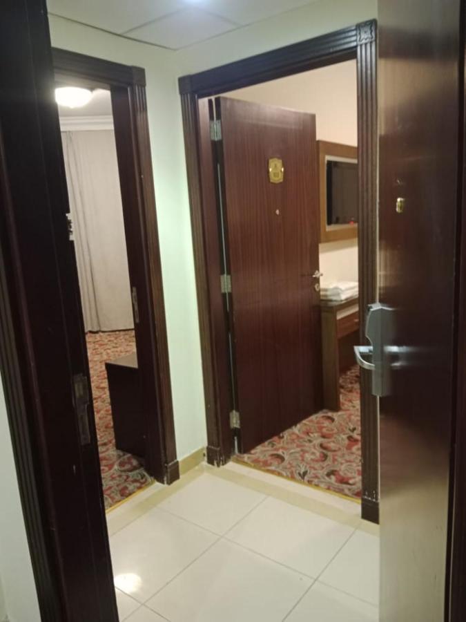 Sky View Hotel, Madinah Медина Екстериор снимка